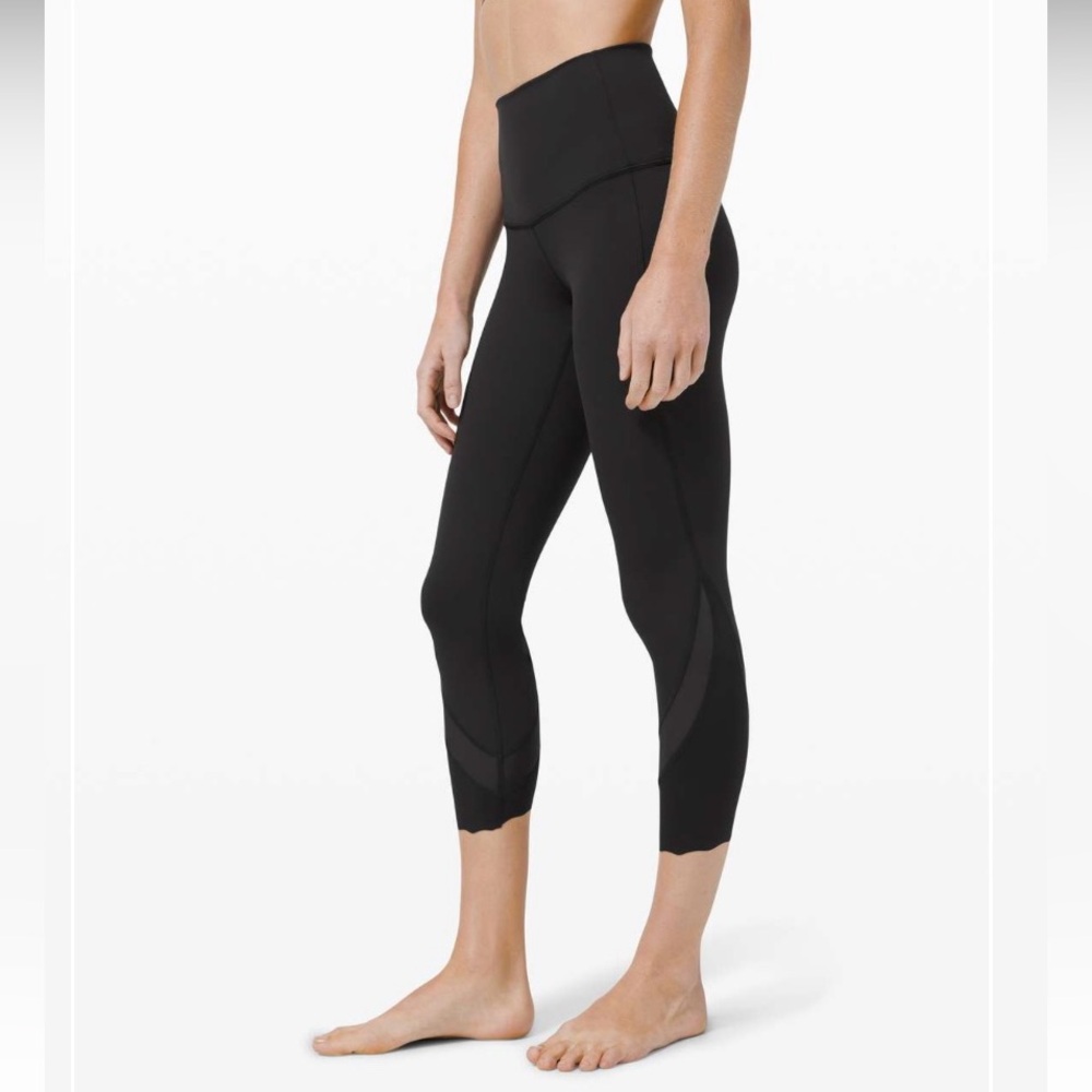 Lululemon Wunder Under Crop Scallop